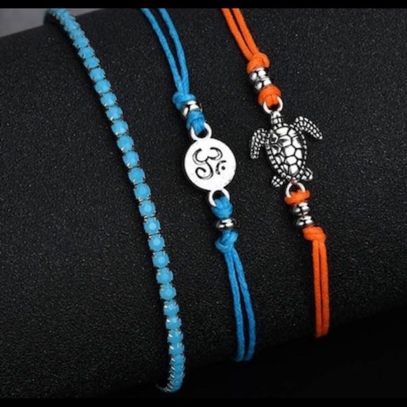 Woman’s 3 piece Anklets/Ankle Bracelets - Picture 4 of 5